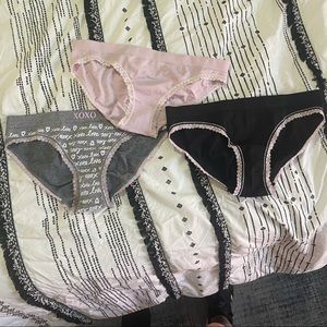 XOXO Hip Hugger Underwear Bundle - Size Large